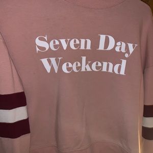 this is a pink sweatshirt from Arizona jean company